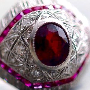 Beautiful vintage ruby diamond ring
